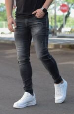 Black Distressed Skinny Fit Jeans for Men – Trendy Ripped Style Denim