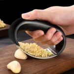 Garlic Press Crusher Big Size (Card/Box Packing)